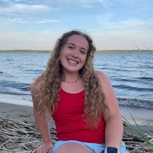 Meet your Posher, Natalie